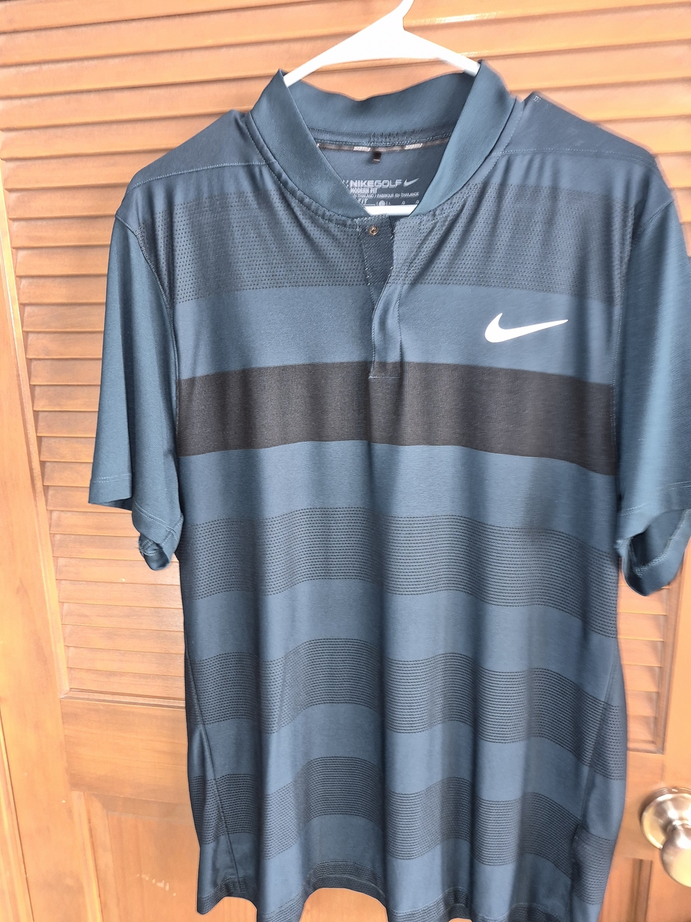 Nike Men’s Navy & Black Striped Polo Shirt